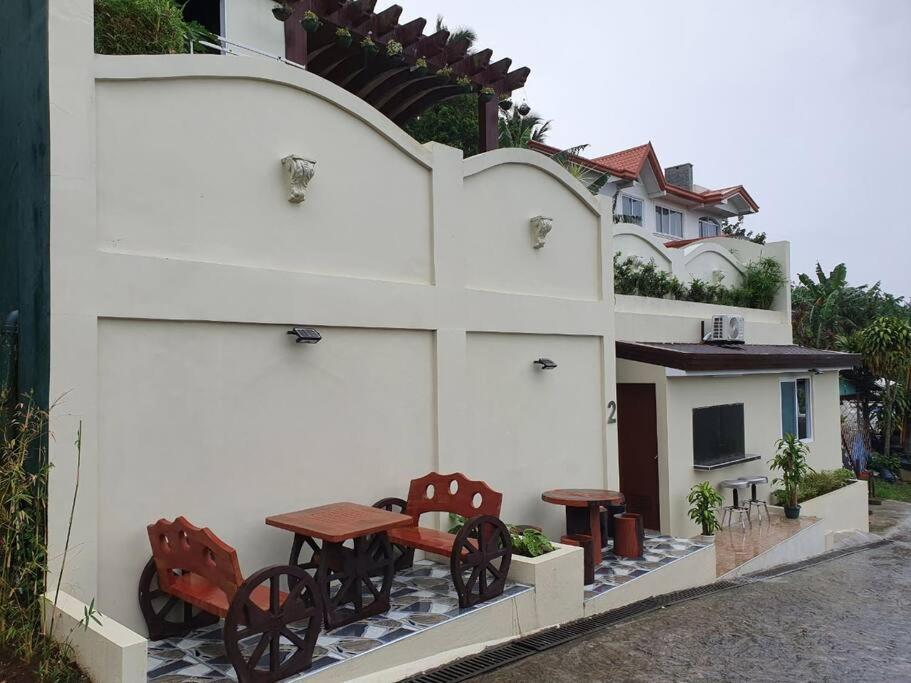 Avana Hills Tagaytay Villa Tagaytay City Exterior photo