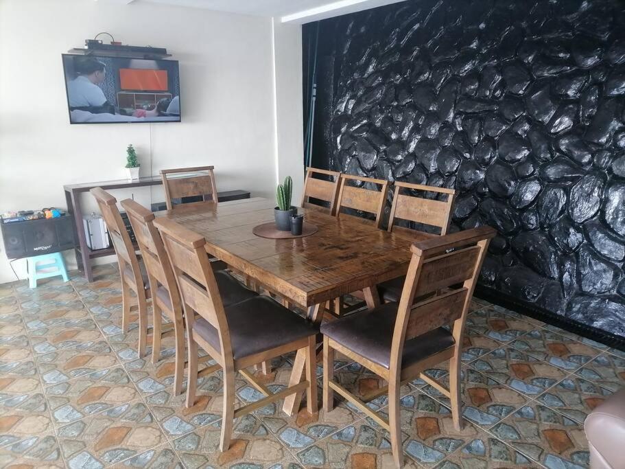 Avana Hills Tagaytay Villa Tagaytay City Exterior photo