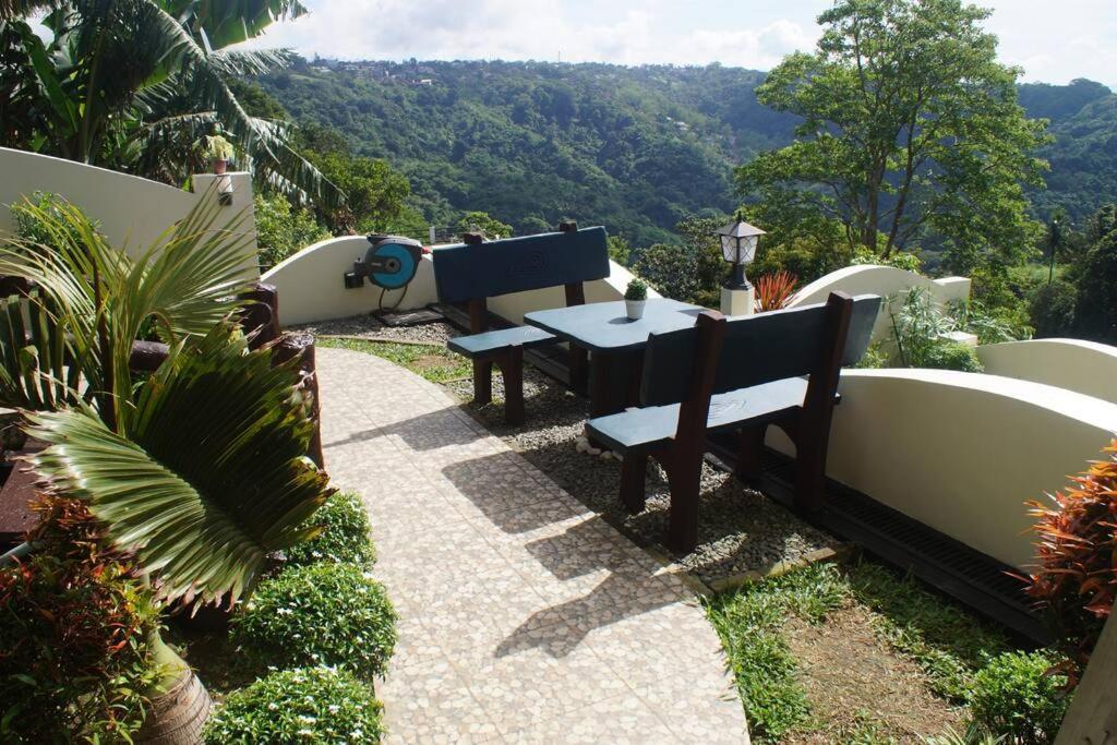 Avana Hills Tagaytay Villa Tagaytay City Exterior photo