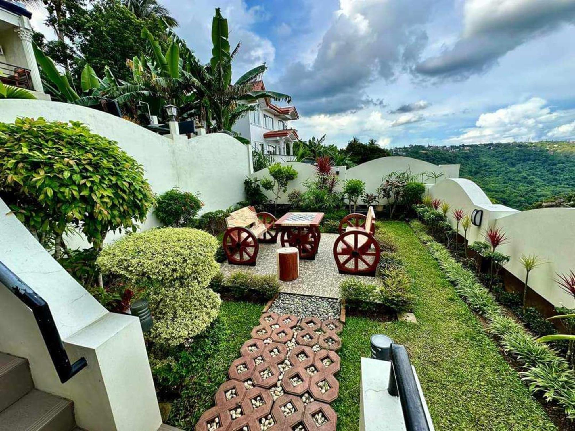 Avana Hills Tagaytay Villa Tagaytay City Exterior photo